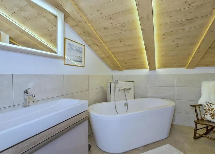 Pure A7 アパート ヒンタータール