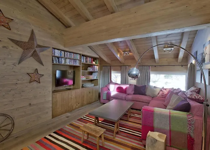 Pure A7 アパート *